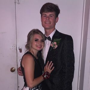 Meet your Posher, Avery